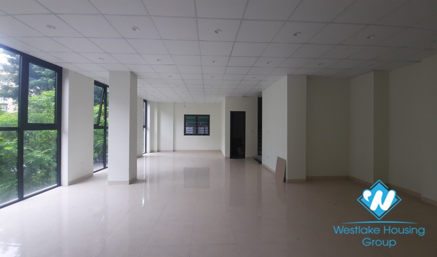 Office for rent in Tran Quang Dieu, Dong Da District, Hanoi